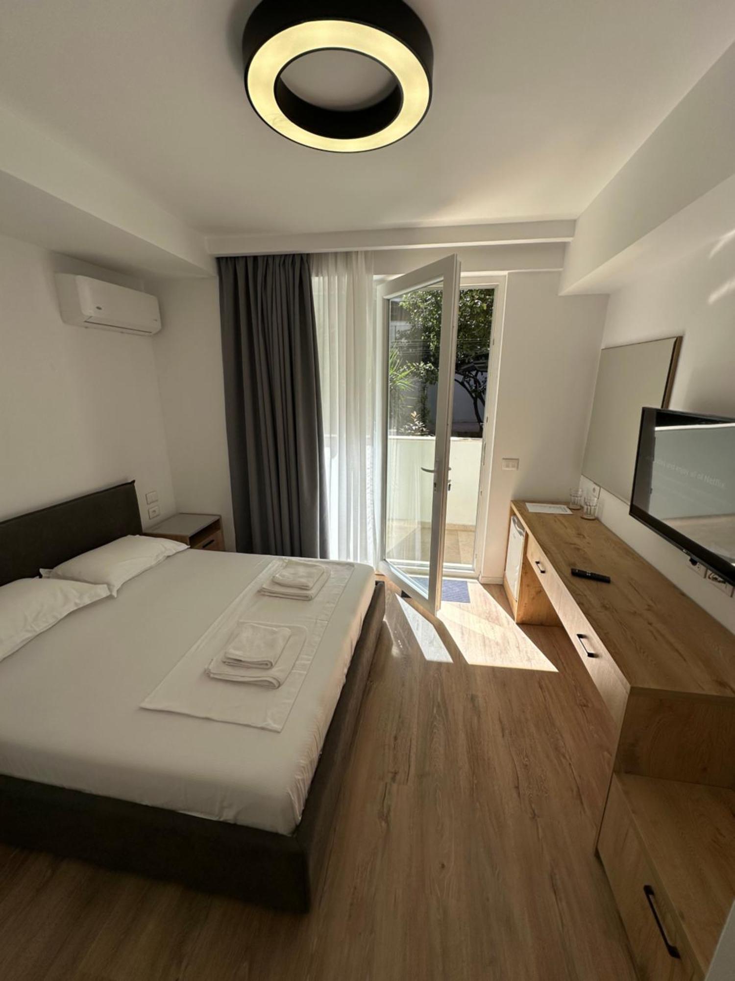 New Bazaar Studios Тирана Экстерьер фото